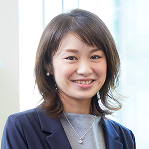 上席執行役員　ブランド＆PRコンサルティング事業部　松岡　彩