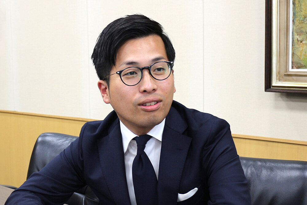 コンサルタント紹介|M&Aコンサルティング事業部長 チーフマネジャー 岡本 聖平